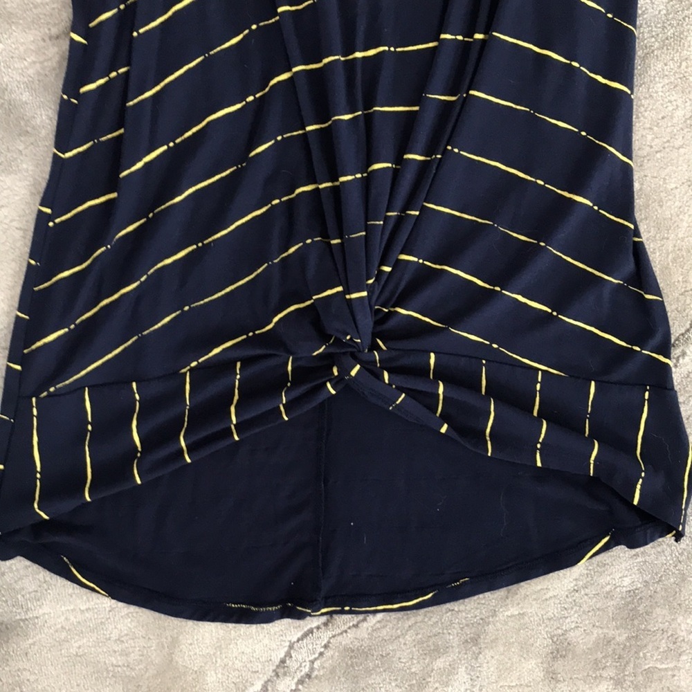 Tank top - Picture 2 of 3
